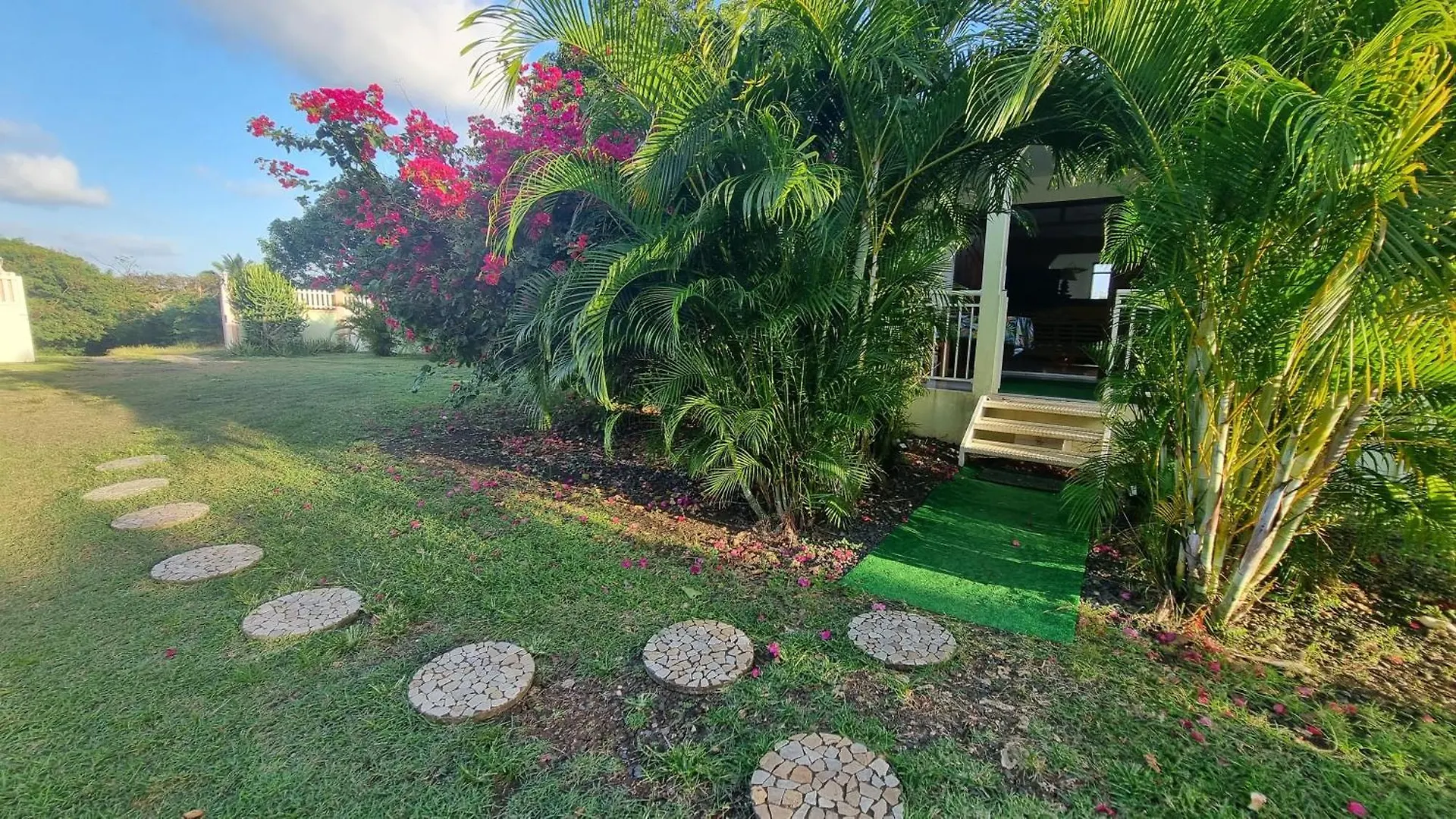 La Villa Rainbow & Ses 2 Kabanes Sainte-Anne  Sainte-Anne (Grande-Terre)