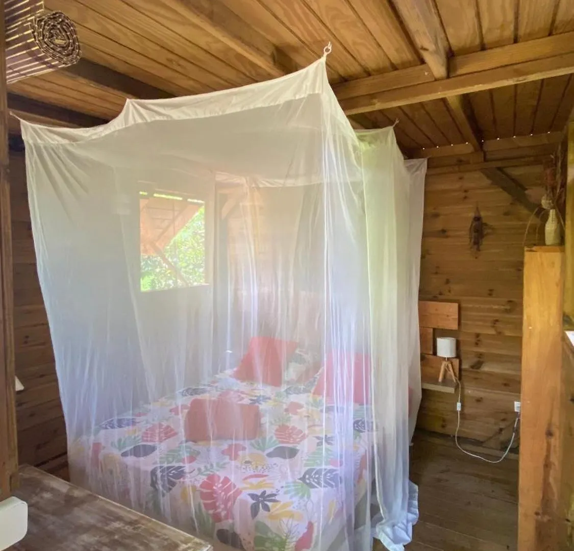 Villa antillaise de charme de 3 chambres et deux cabanes aménagées Sainte-Anne   Sainte-Anne (Grande-Terre)